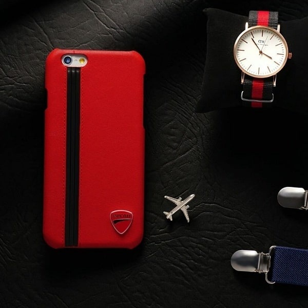 Luxury Leather Fighter Series Back Cover For Apple iPhone (Black)